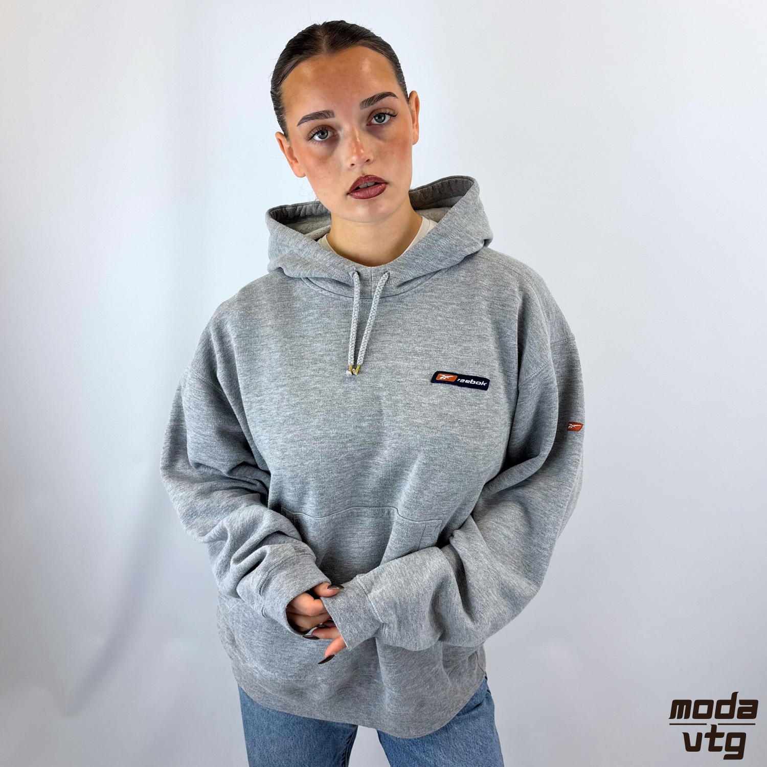 Vintage Y2K Reebok Hoodie Grey Medium