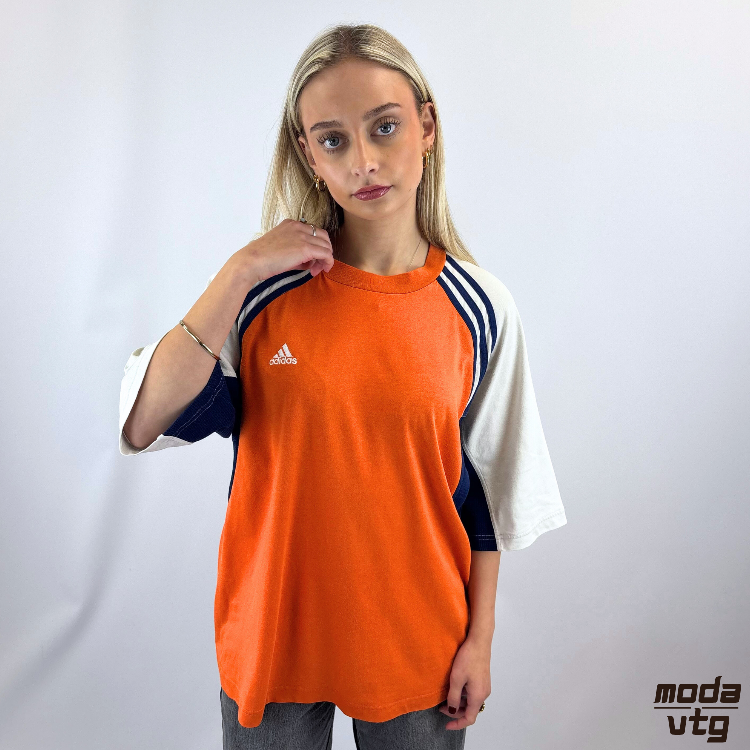 Vintage 90s Adidas T-Shirt Orange Large Holiday Summer