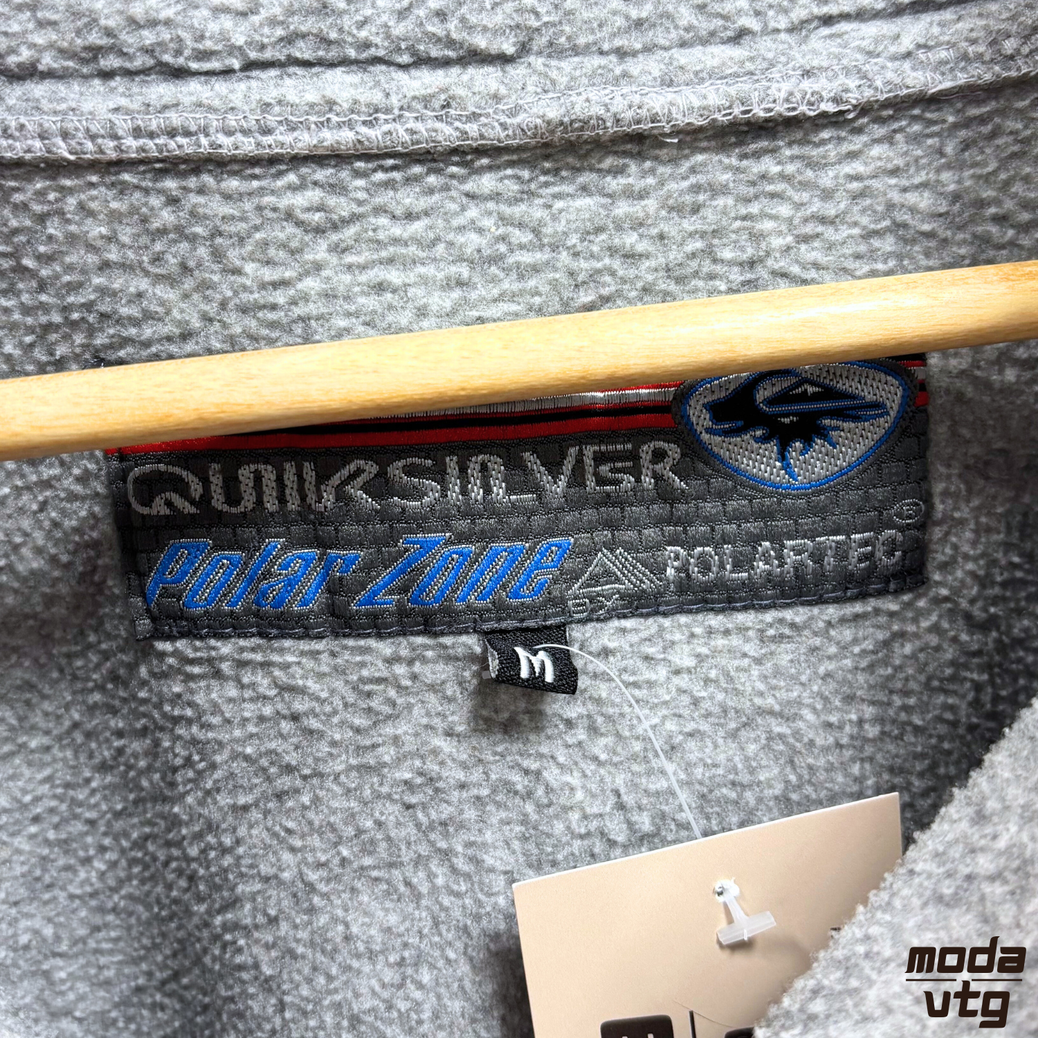 Vintage Y2K Quiksilver Fleece Grey Medium Polartec Winter Quarter Zip