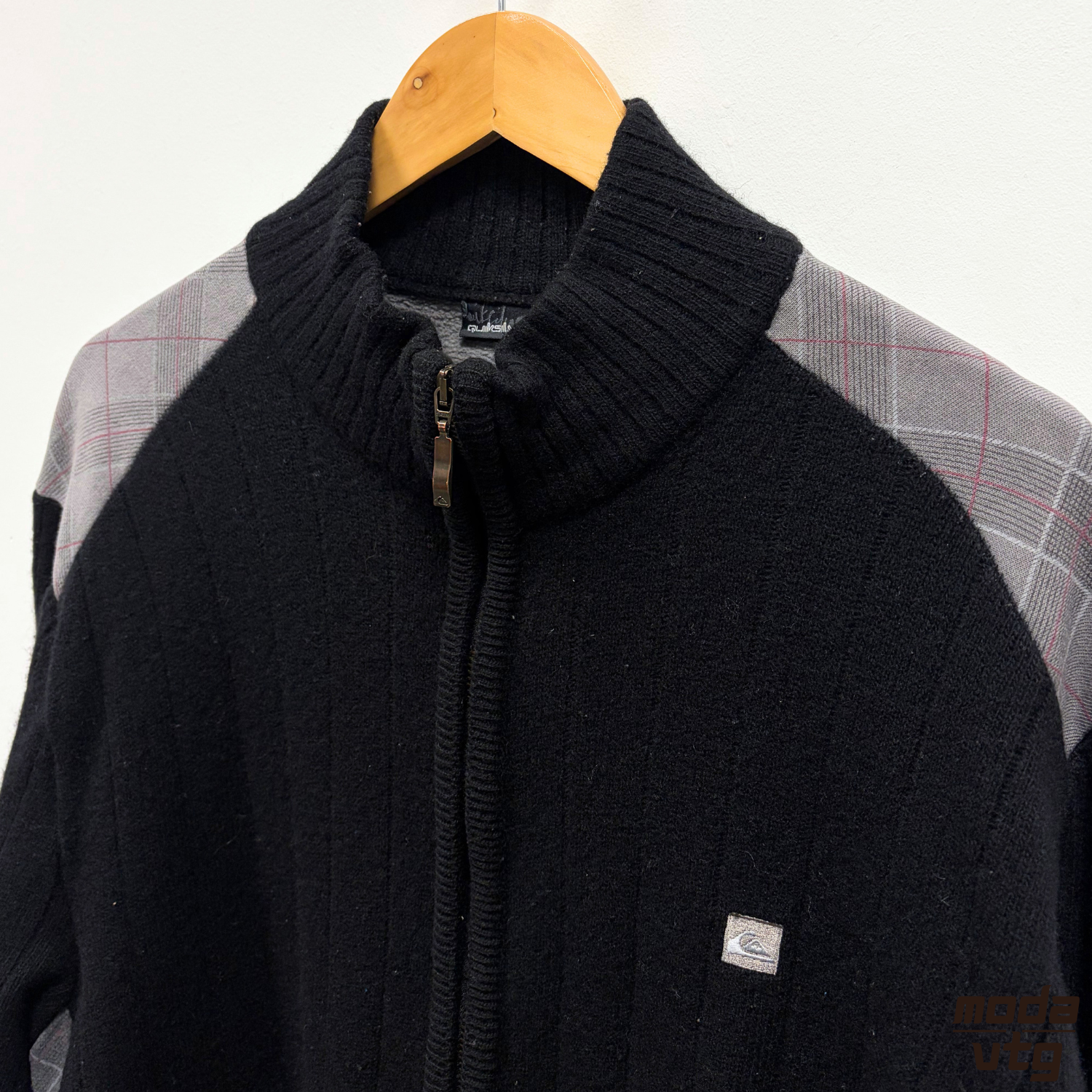 Vintage Y2K Quiksilver Knitted Jumper Black Large Retro Unisex Full Zip